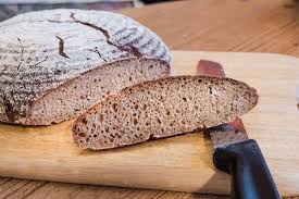 Roggen Sauerteigbrot Ohne Hefe Rezept In 2020 Sauerteigbrot Ohne Hefe Sauerteigbrot Sauerteigbrot Rezept Ohne Hefe