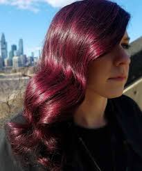 Chi ha una pelle abbastanza chiara, di porcellana, dal sottotono freddo e roseo e con capelli naturalmente color cenere, dovrebbe evitare il . Capelli Rossi Tutte Le Tonalita 120 Foto Per Trovare Il Rosso Perfetto Beautydea