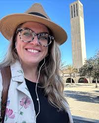 Jasmine Robles's Instagram, Twitter & Facebook