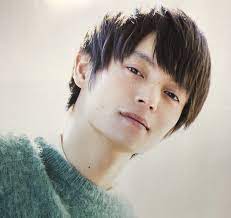 0 5 おしゃれまとめの人気アイデア pinterest 松島 笑佳 窪田正孝 かわいい 顔 男性 ポーズ