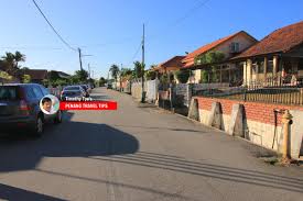 Barbecue area, car park, gymnasium, swimming pool, 24 hours security, landscape garden, playground. Jalan Bunga Raya Bukit Gelugor