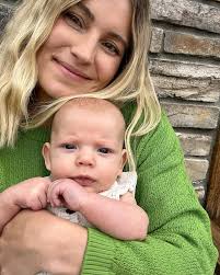 Susie Harrison (@susieharrison_) • Instagram photos and videos