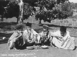 Would you like to know how to translate ladang to english? Malaysia Malay Malaysian