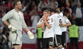 Подольски лукас / lukas podolski. Lukasz Podolski Dla Super Expressu Nie Chce Zarobic Na Gorniku Zabrze Wywiad Super Express