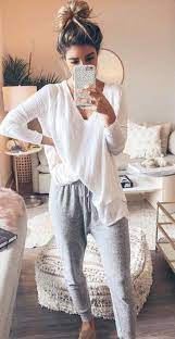 12 Sweatpants Outfits That Aren T Just For Lounging Society19 Comfy Outfits Style Cool Outfits