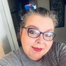 Lori Spisak (@lorispisak)