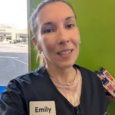 How to become a certified groomer?