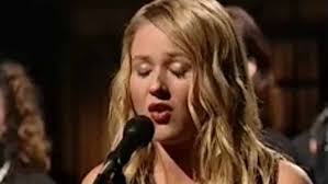 Tara Kavanagh's Instagram, Twitter & Facebook