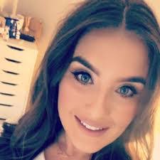 Leanne Hickey's Instagram, Twitter & Facebook