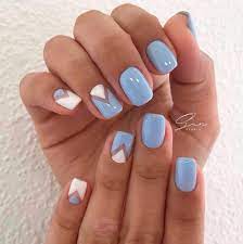 Serviço de aplicação de unhas de gel e gelinho/verniz gel, a preços. Pin By Ausra MilasiutÄ— On Nado Poprobovat Triangle Nails Two Color Nails Nails