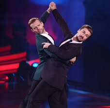 Mickie krause lässt normalerweise keine fotos von sich ohne die berühmte perücke schießen. Let S Dance 2021 Schockstarre Nach Voting Lockdown Welt