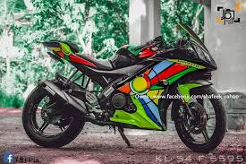 Hey guys, in this video i've shown you the best modified yamaha r15 v3 bikes. Yamaha R15 V2 Modified In Kerala Abstract Stickers Modifiedx Yamaha Yamaha Bikes Bike Pic