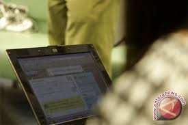 Hardstand adalah fans garis keras yang setia pada sang idola apapun yang terjadi. Masuk Bui Gara Gara Menguntit Via Blog Antara News