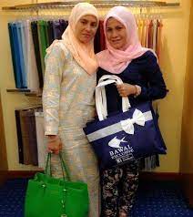 For this mother's day donna special, we feature the strong woman figure in the mydin household, datin wira dr hajah siti hawa mohd. Facebook