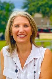 Tammy Young's Instagram, Twitter & Facebook