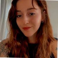 Emily Handy's Instagram, Twitter & Facebook