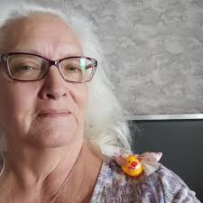 Meeting fellow duck hunters