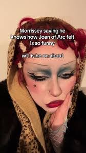 Renee Morrissey's Instagram, Twitter & Facebook