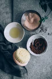 Cocoa powder and coffee beans are other ingredients that can be substituted for eyeshadow or tea bags. Cellulite Coffee Scrub How To Fake A Tan Helloglow Co