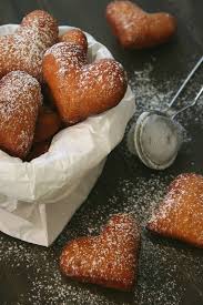 Beignets En Forme De Coeur Passion Culinaire By Minouchka Recettes De Cuisine Repas Romantique Culinaire
