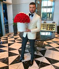 Sending flowers to a man is not girly, and it's definitely not unmanly. After All How Many Ties Can One Guy Own For A Truly Original Take On Gift Giving This Valentines Day La Fresh Flower Delivery Flowers For Men Flower Delivery