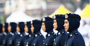 Unit pengambilan polis diraja malaysia memaklumkan bahawa skim perkhidmatan bagi jawatan inspektor polis gred ya13 kini dibuka. Akademi Penguatkuasaan Undang Undang Kelayakan Menjadi Polis Gaji Dan Tugas Inspektor Polis Tahun 2008 Kelulusan Diploma Daripada Mana Mana Universiti Yang Diiktiraf Masih Layak Sertai Pdrm Sebagai Inspektor Polis Tapi
