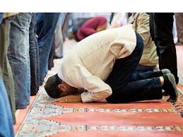 Eine mögliche deutsche erklärung zu ihr lautet: Muslime In Deutschland Sollen Moschee Steuer Zahlen