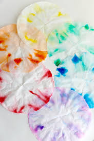 Sometimes i make thing for gifts, artwork around our house, or even just for the sake of getting my craft fix for the day. Rainbow Marker Coffee Filter Experiment Make And Takes