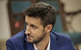 Marco paulo termina hoje os tratamentos de mais uma batalha longa contra o cancro. Daniel Oliveira Faz Revolucao Na Sic Afasta Mais Um Rosto Conhecido Vip Pt