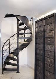 Escalier Spir Deco Avec Images Escalier Contemporain Escalier En Colimacon Deco Contemporaine