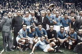 Mundial uruguay 1930 la 1ª copa del mundo | la historia de los mundiales. Photos Of All World Cup Champions Lifting The Trophy