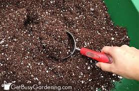 Are you a houseplant owner overwhelmed by soil choices? How To Make Potting Soil For Indoor Plants Get Busy Gardening