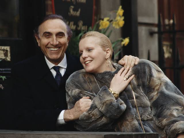 Katia Ricciarelli: «Non ci sentivamo più ma non posso dimenticare i 18 anni  insieme a Pippo Baudo. Purtroppo non aveva attorno le persone giuste» |  Vanity Fair Italia