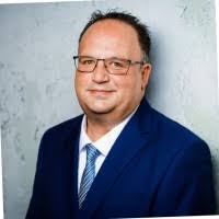 Beth Pannenberg's Instagram, Twitter & Facebook