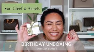 Unboxing MY NEW Van Cleef &Arpels Vintage Alhambra pendant| ONYX-2023