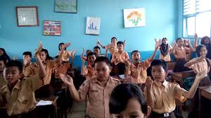 Ide kreatif guru agar anak semakin termotivasi dan sungguh via www.homesdku.com. Contoh Yel Yel Kelas Kreatif Dan Unik Penulis Cilik