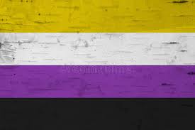 May 29, 2021 · escudados con banderas de arcoíris y al centro una bandera del orgullo transgénero que se observa en videos compartidos en la red social twitter. Una Bandera No Binaria Rustica En Madera Templada Foto De Archivo Imagen De Fondo Binario 171343684