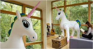 Top 200 Des Idees Cadeaux De Noel Insolites Le Best Of Des Topitrucs Cadeau Licorne Licorne Et Cadeau Insolite