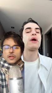 The James Rodriguez Tienda De Conveniencia 1 Am La Peor Cita