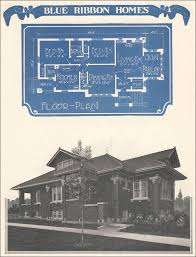 The Chicago Style Bungalow Of The Early 20th Century Was Offered By Radford Through The 1920s Design 1136 Vintage House Plans Chicago Bungalow Craftsman House