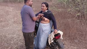 Natural Tits Horny Indian MILF Bhabhi Outdoor Sex - Hindi Audio