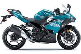 新種の青緑が登場 カワサキ ニンジャ400 が2021型ニューカラー グラフィックで本日10 1発売 webヤングマシン 最新バイク情報 カワサキ ニンジャ カワサキ 最新 バイク