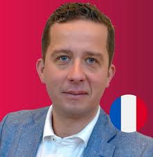 Who is Natalie Violette?