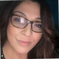 Kelly Ambriz's Instagram, Twitter & Facebook