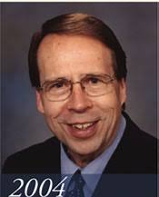 DISTINGUISHED ALUMNUS AWARD