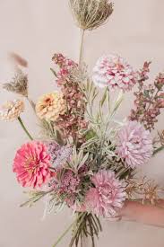 Wildbud Bouquet Order Online Delivery Available Wildbud Co In 2020 Flower Bouquet Delivery Pretty Flowers Bouquet