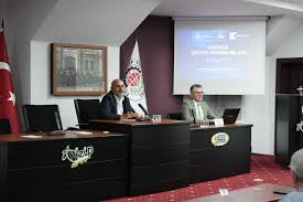 NTO VE KOSGEB GAZİANTEP İL MÜDÜRLÜĞÜ İŞ BİRLİĞİYLE NİZİP İŞ DÜNYASINA DEV DESTEK TOPLANTISI Nizip Ticaret Odası (NTO) ve KOSGEB Gaziantep İl Müdürlüğü iş birliğinde, işletmelerin rekabet gücünü artırmak ve güncel devlet