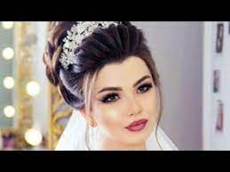 Ve farklılığı sevenler için, 35 değişik ve birbirinden güzel kısa gelin saçı modelini bu yazımızda derledik. Gelin Sac Modelleri Youtube