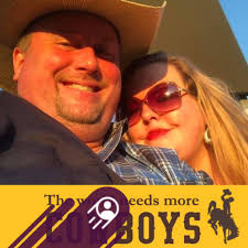 The signs say things like "We say Merry Christmas" and then says anyone who  is offended can leave.