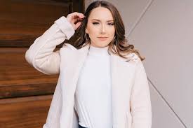 May 25, 2021 · eminem's daughter hailie jade is ready for the summer. Eminem S Daughter Hailie Jade Makes Her Father Proud With A Powerful Effort Against Racism From The Stage